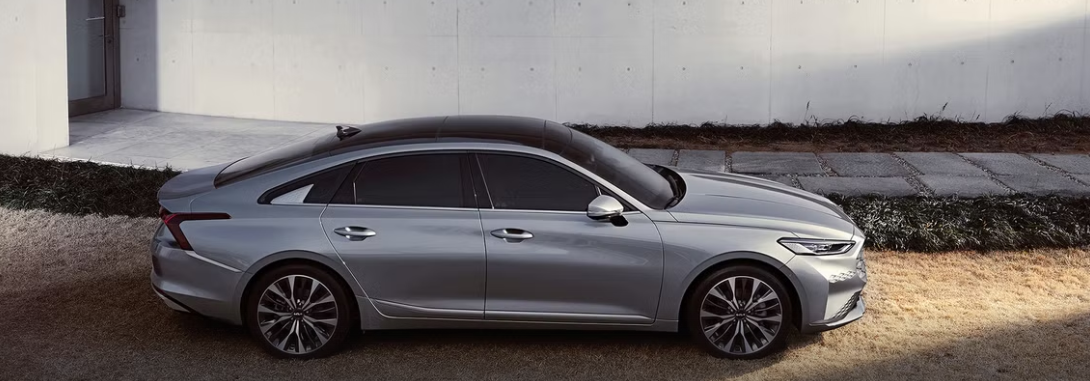 The Kia Hybrids That Are Forbidden Fruits In America