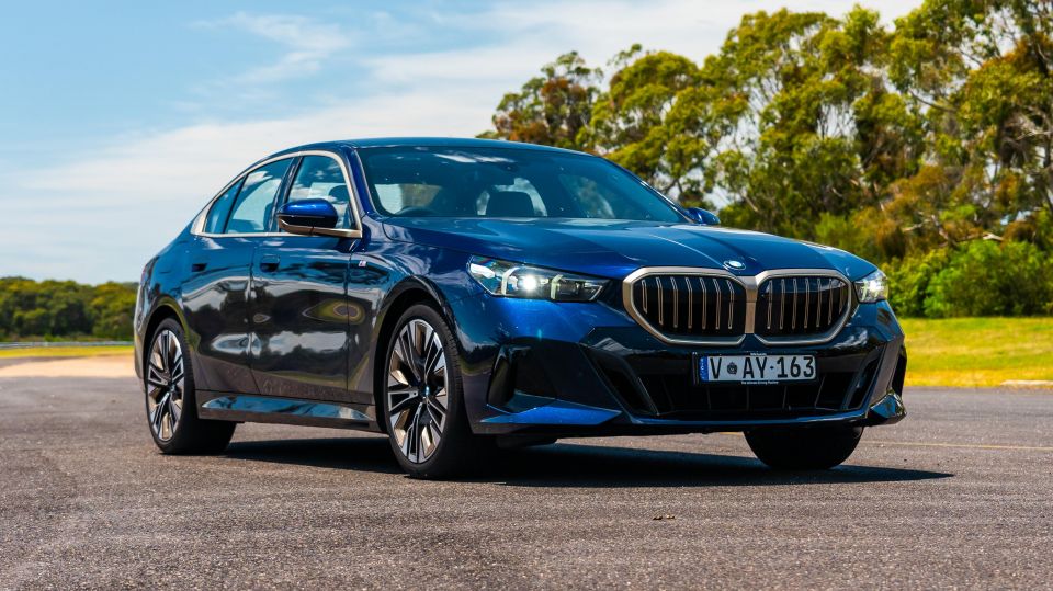 BMW 520i Review