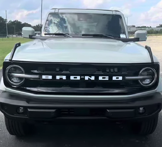 2024 Ford Bronco Outer Banks Walkaround, Review, And Features!