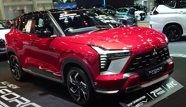 2025 Mitsubishi XForce Hybrid HEV / In-Depth Walkaround Exterior & Interior